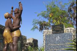 Senegal - Gambia: Land zwischen zwei Flüssen - Statue